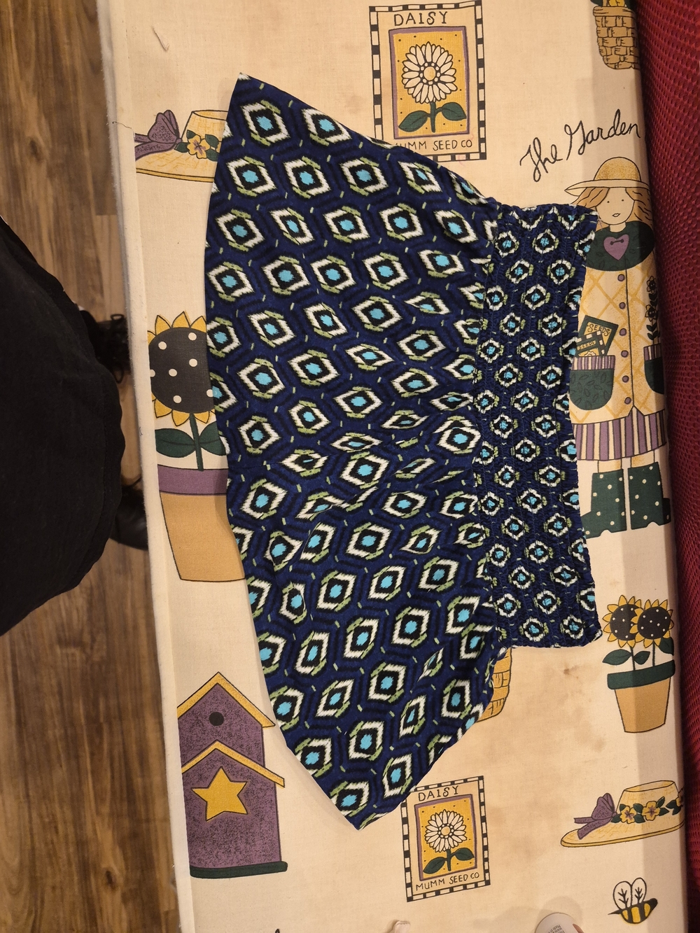 Geometric Blue Patterned Mini Skirt - Picture 2 of 3